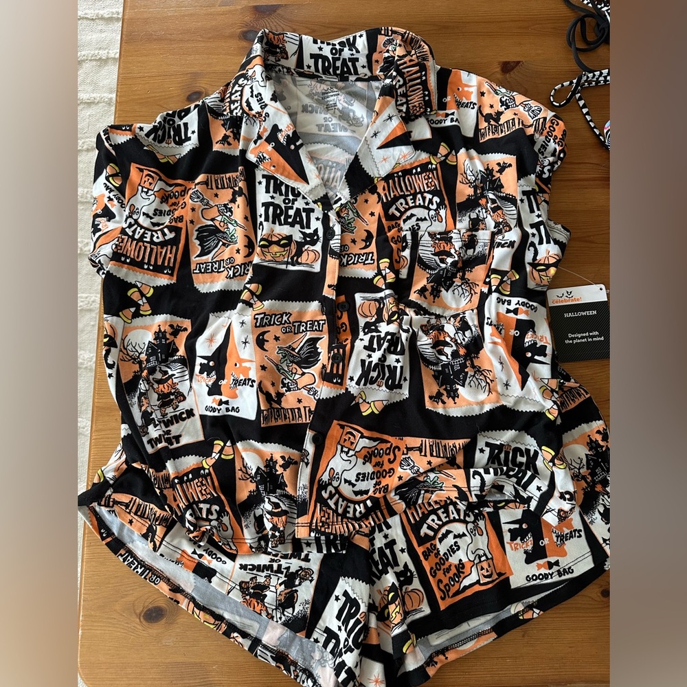 Retro Viral Walmart Halloween Pajama Set - XS